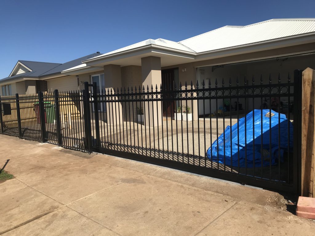 Automatic Electric Driveway Gates Caulfield Pinnacle Fencing